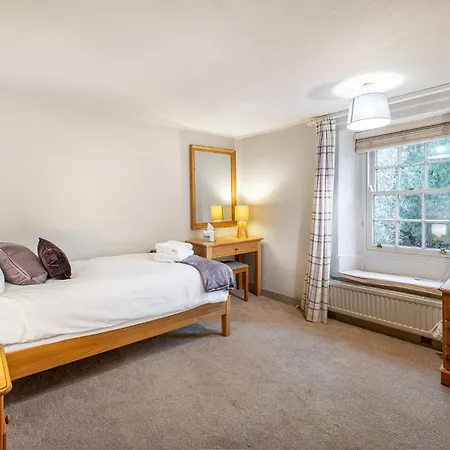 3 Bed In Ambleside Oc-lr122 Hawkshead