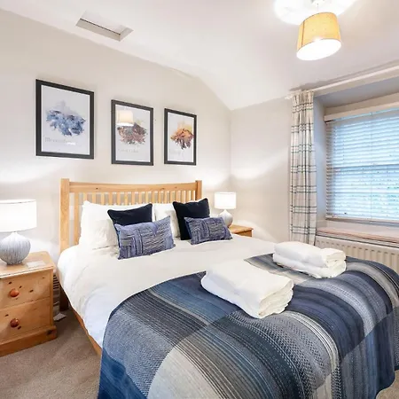 3 Bed In Ambleside Oc-lr122 *