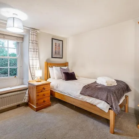 3 Bed In Ambleside Oc-lr122 *